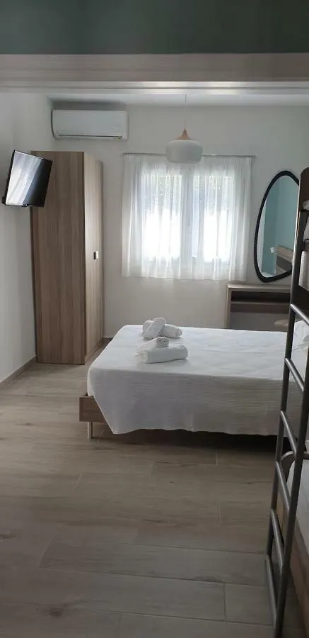 Magda Studio Nea Roda 3 0*,