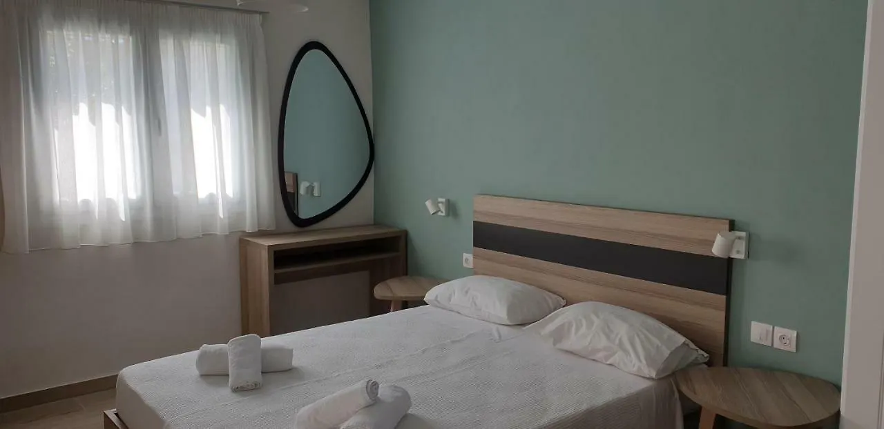 Magda Studio Nea Roda 3 0*,