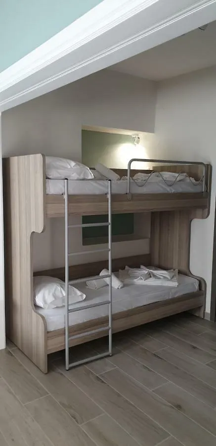 Chriselia Apartment Nea Roda